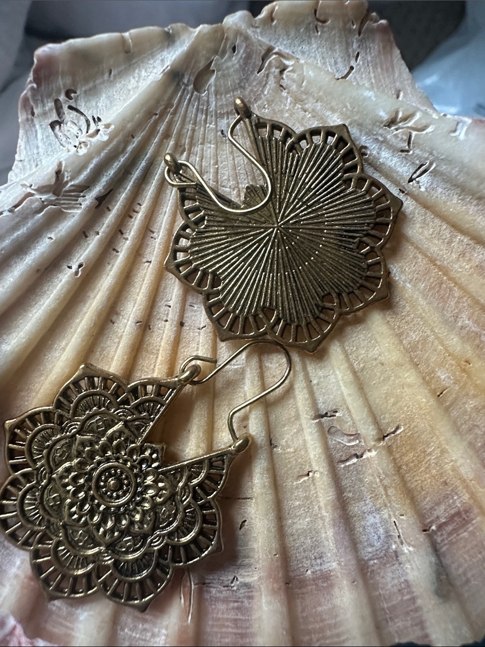 Delicate Floral Filigree Drop Earrings - Gold